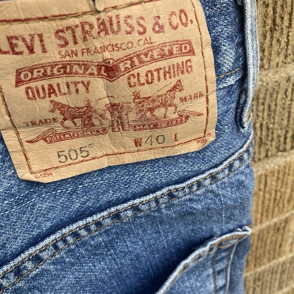 Levi's 505 Mens Denim Shorts 40 Red Tab Straight Leg Blue Jean Medium Wash Jorts
